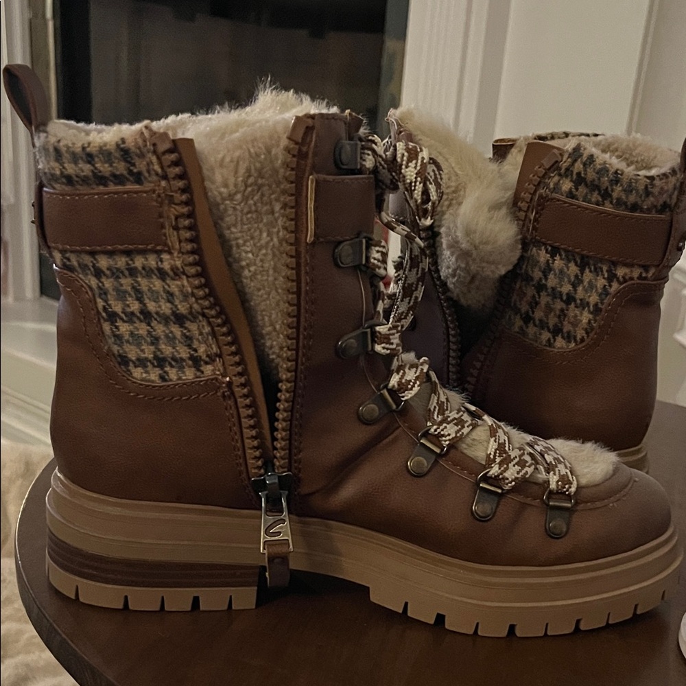 Circus by Sam Edelman Brown Winter Boots with Fur